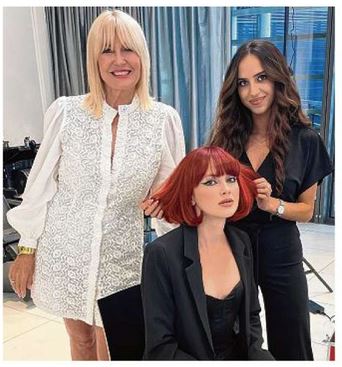 Friseurmeisterin Lisa Saccio gwinnt in Düsseldorf die "Style and Color-Trophy" von L'Oréal